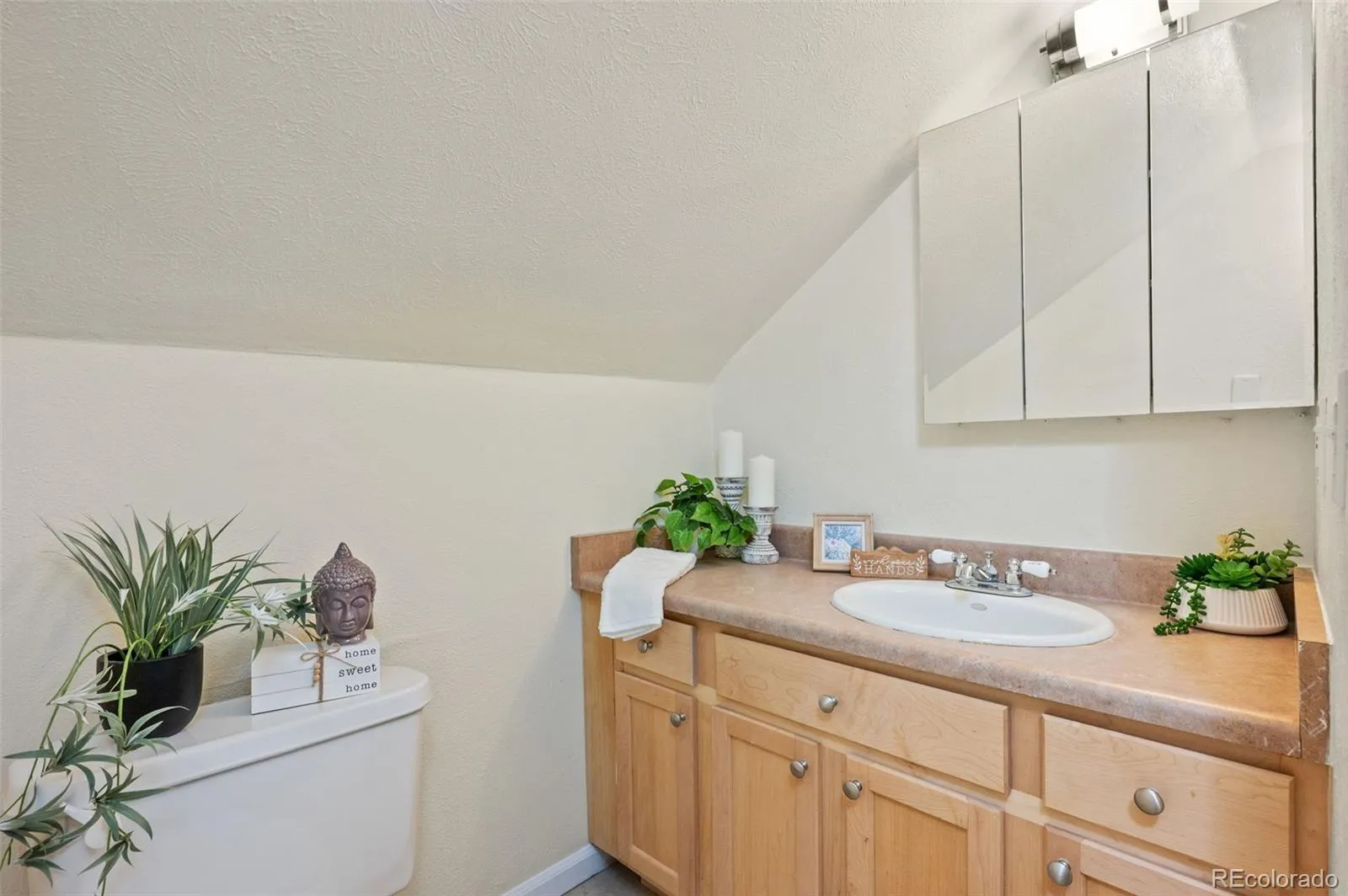 04092026152221 1600 25