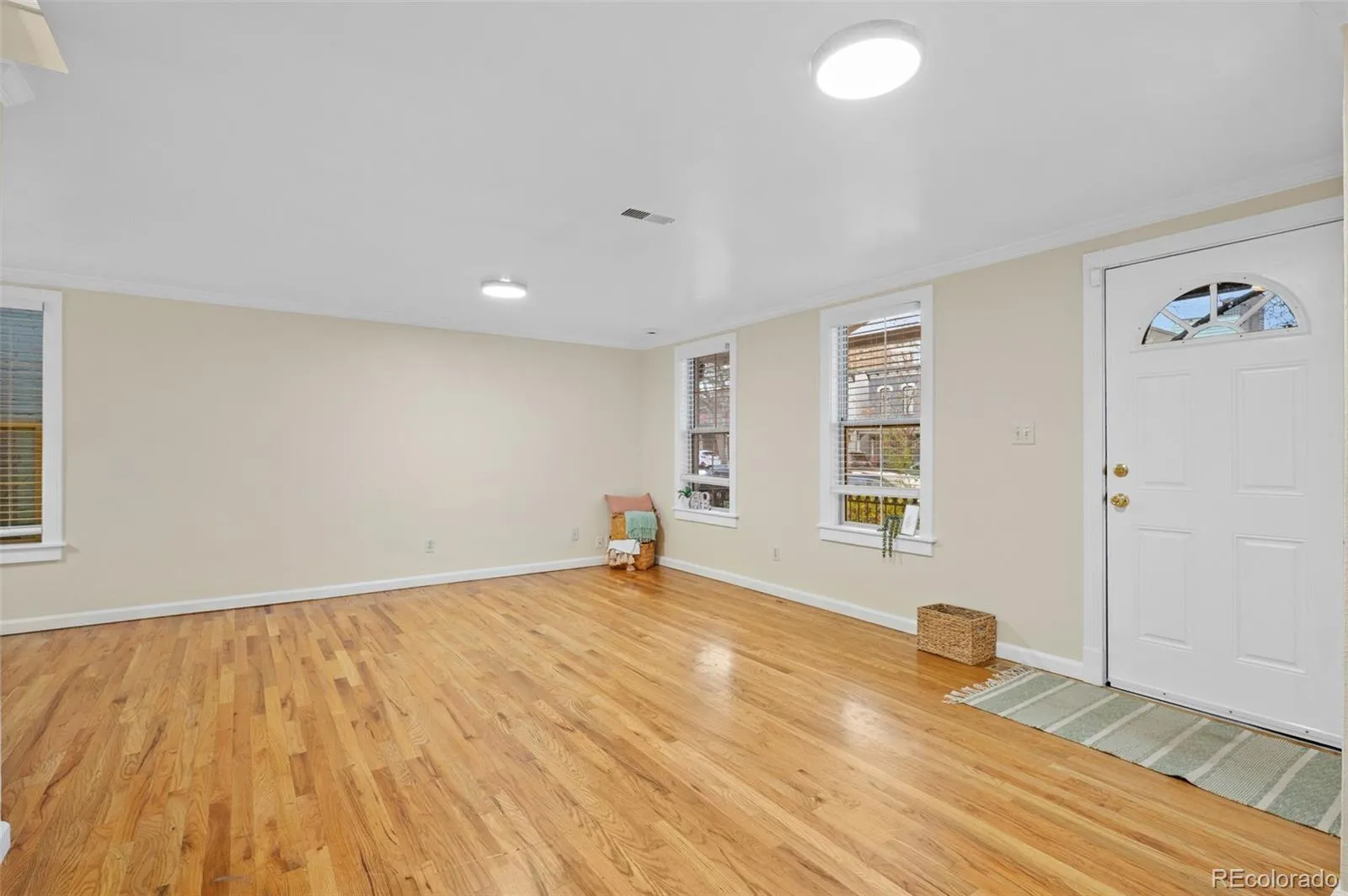 04092026152221 1600 7