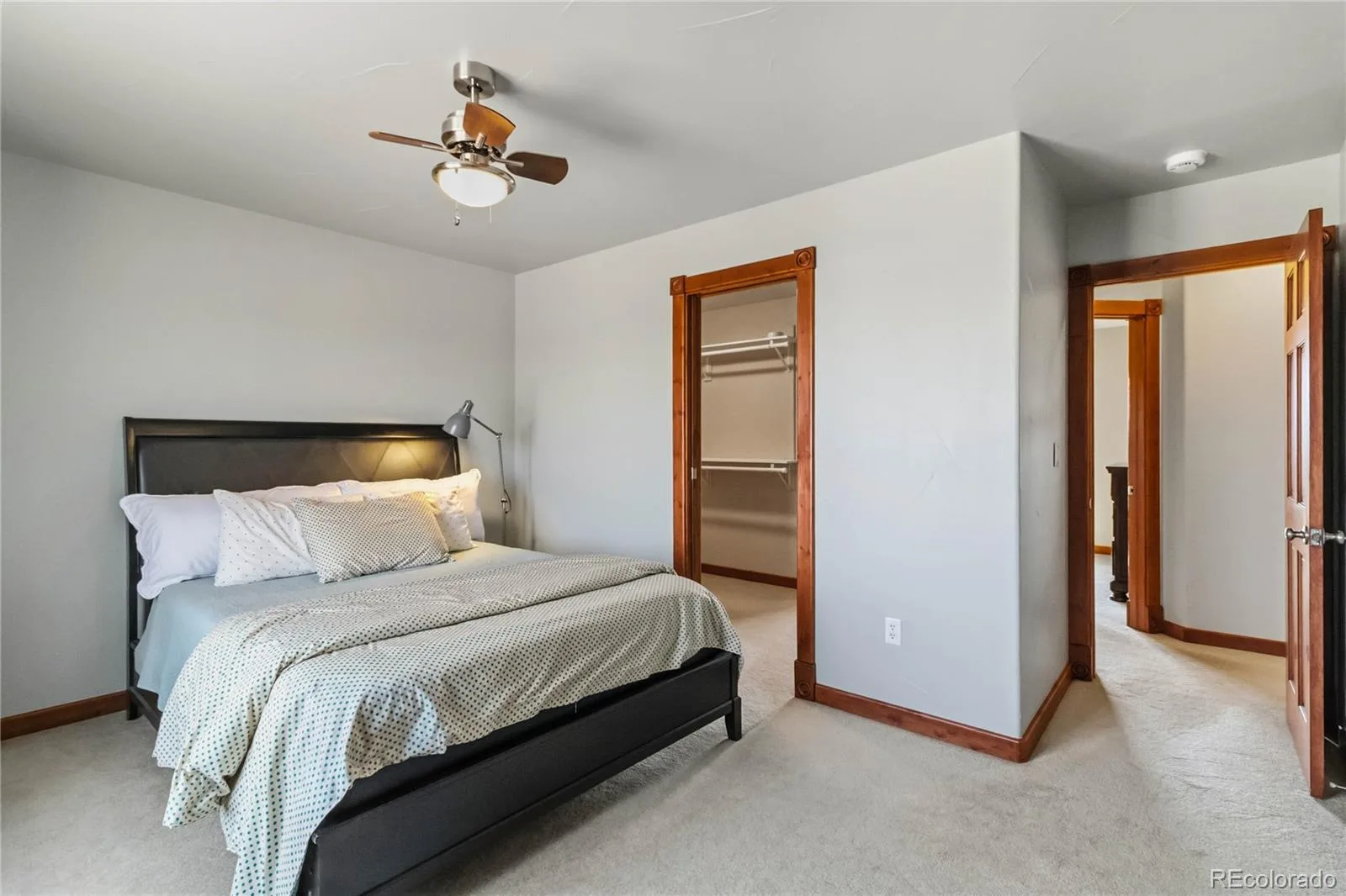 8124 S Ireland Way Aurora CO 80016 MLS #REC6755358 07032026164140 1600 33