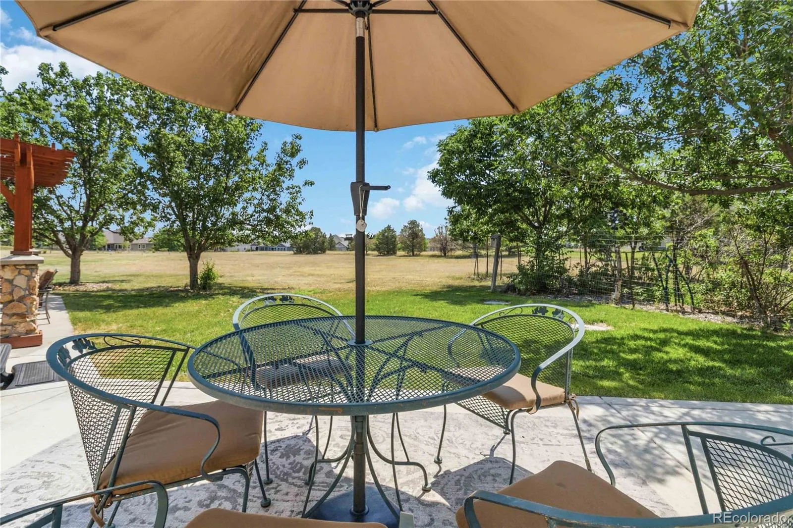 8124 S Ireland Way Aurora CO 80016 MLS #REC6755358 07032026164140 1600 40