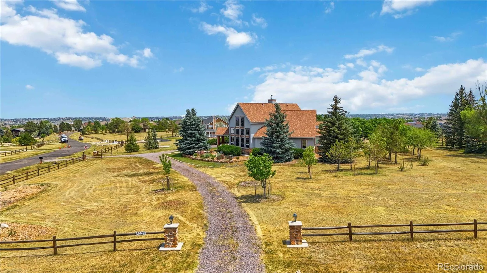 8124 S Ireland Way Aurora CO 80016 MLS #REC6755358 07032026164140 1600 45