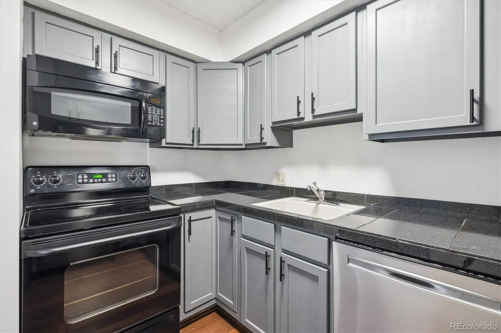 1020 15th Street #28G Denver CO 80202 MLS #REC6758604 02092026224845 1600 10