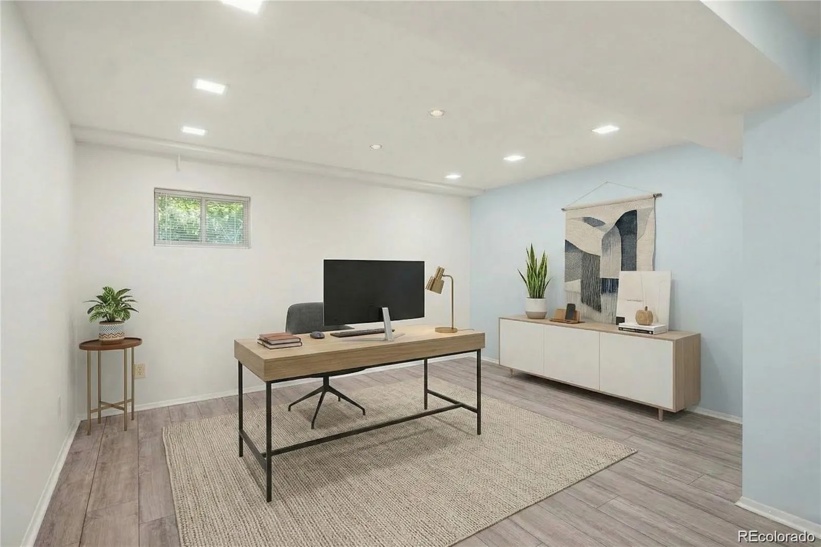8095 E Lehigh Avenue Denver CO 80237 MLS #REC6758970 04232026192230 1600 16