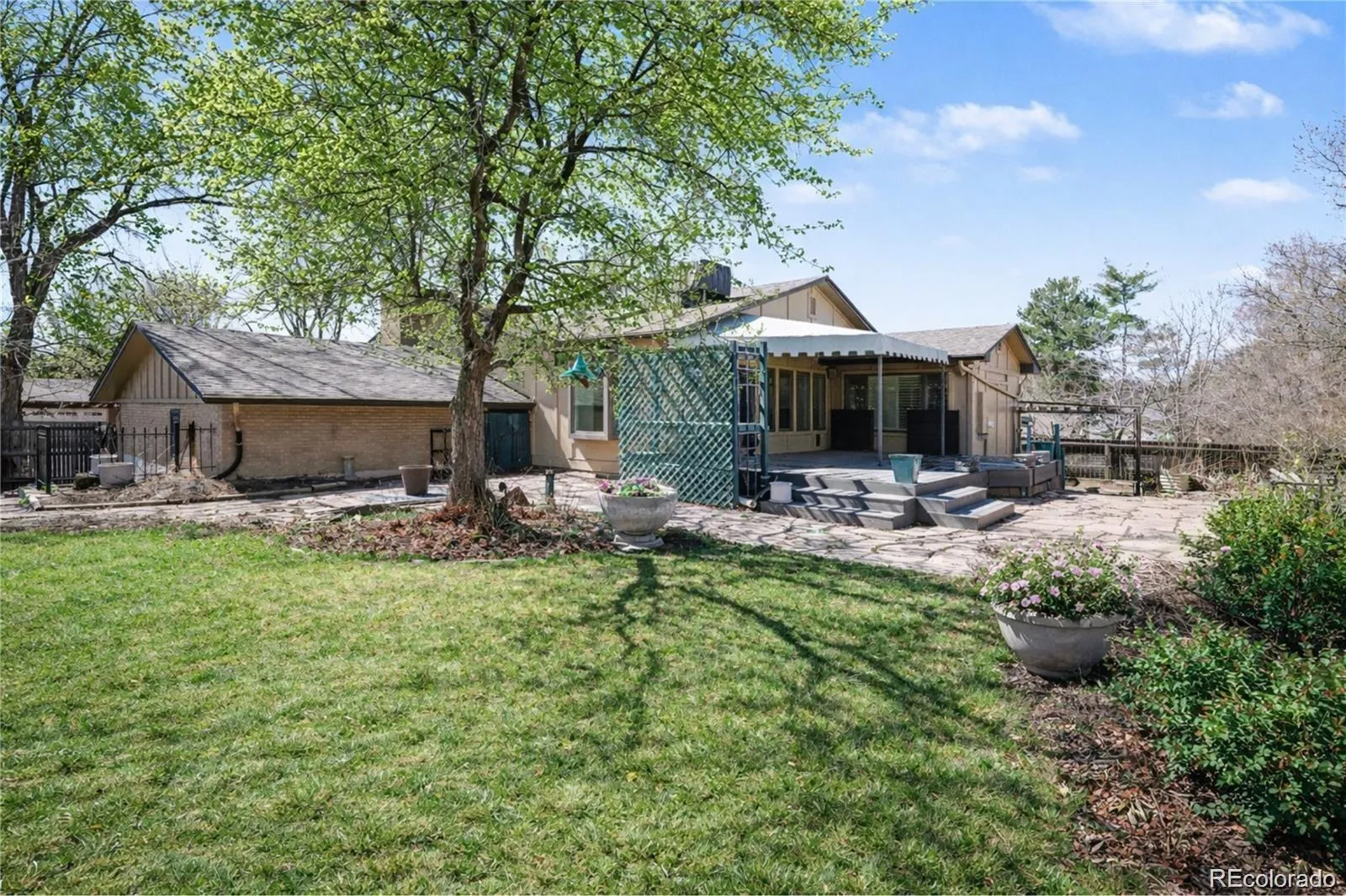 8095 E Lehigh Avenue Denver CO 80237 MLS #REC6758970 04232026192230 1600 3