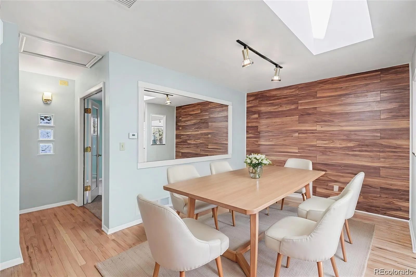 8095 E Lehigh Avenue Denver CO 80237 MLS #REC6758970 04232026192230 1600 9