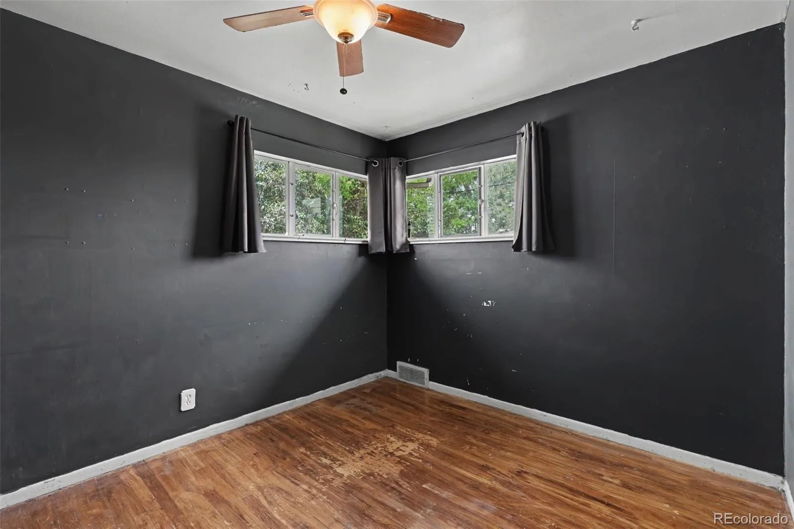 1296 S Umatilla Street Denver CO 80223 | MLS #REC6760435 08142026005143 1600 3