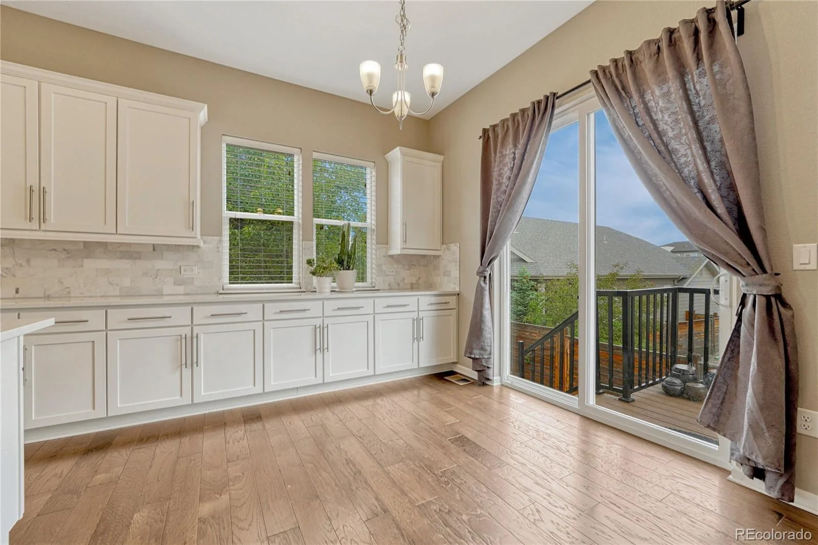 681 E Dry Creek Circle Littleton CO 80122 MLS #REC6760763 06032026004333 1600 13
