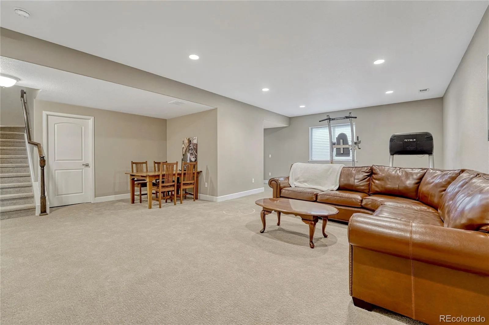 681 E Dry Creek Circle Littleton CO 80122 MLS #REC6760763 06032026004333 1600 32