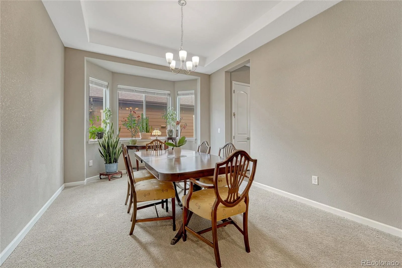 681 E Dry Creek Circle Littleton CO 80122 MLS #REC6760763 06032026004333 1600 7