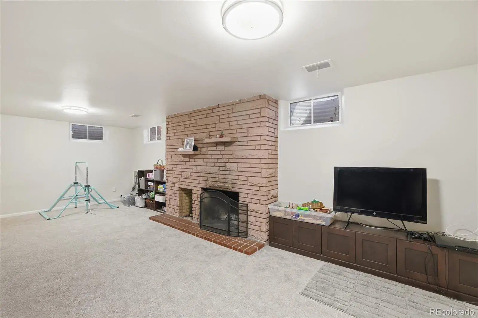 03052026185756 1600 21