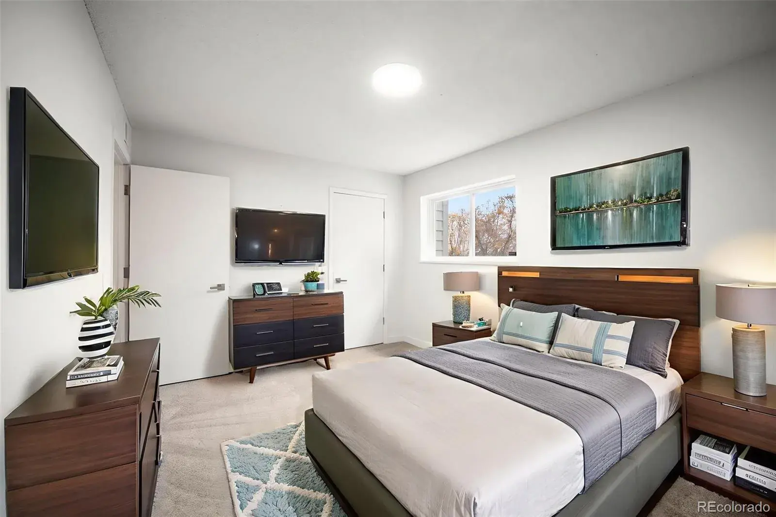 11222025014349 1600 14