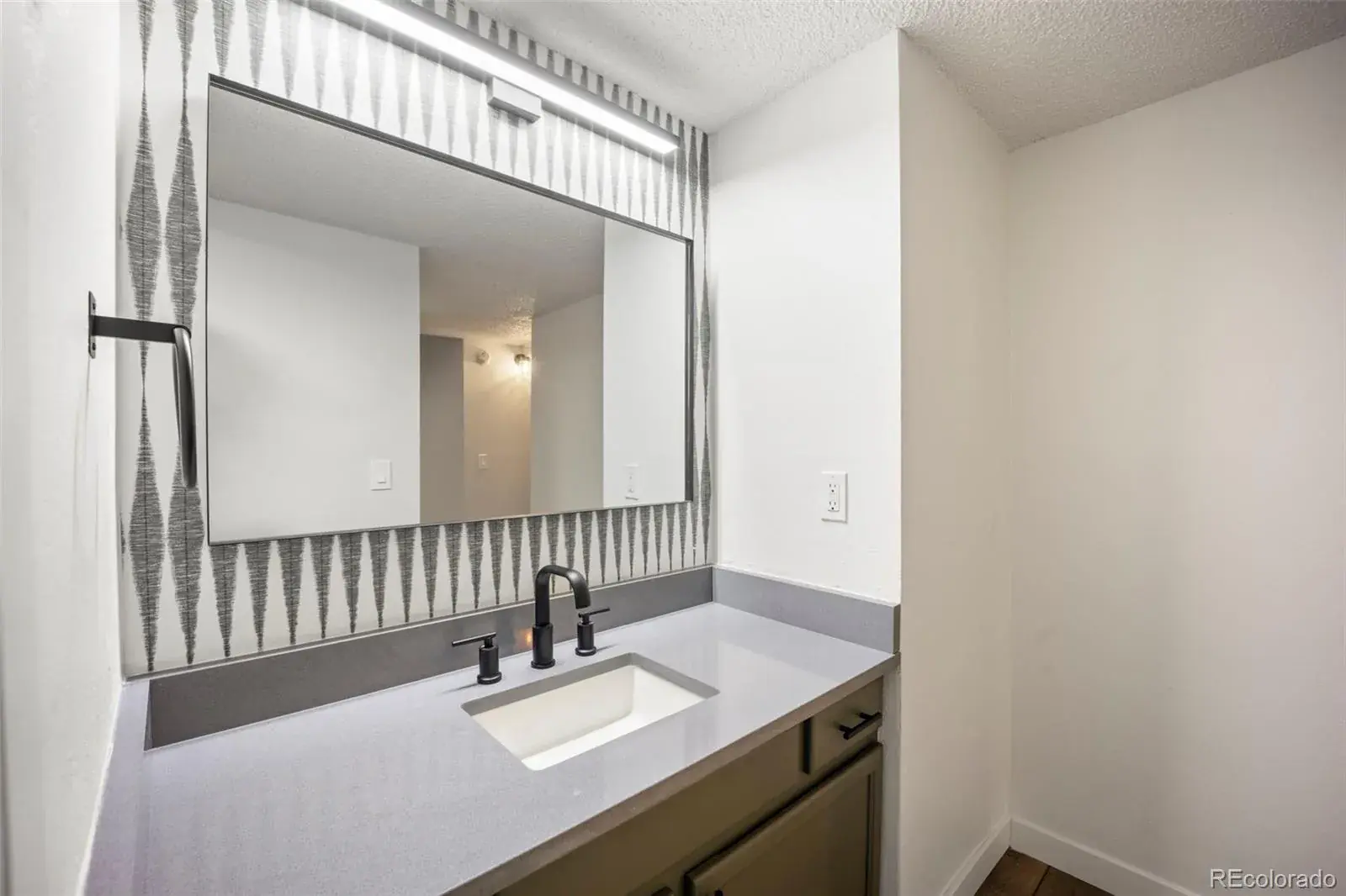 11222025014349 1600 8