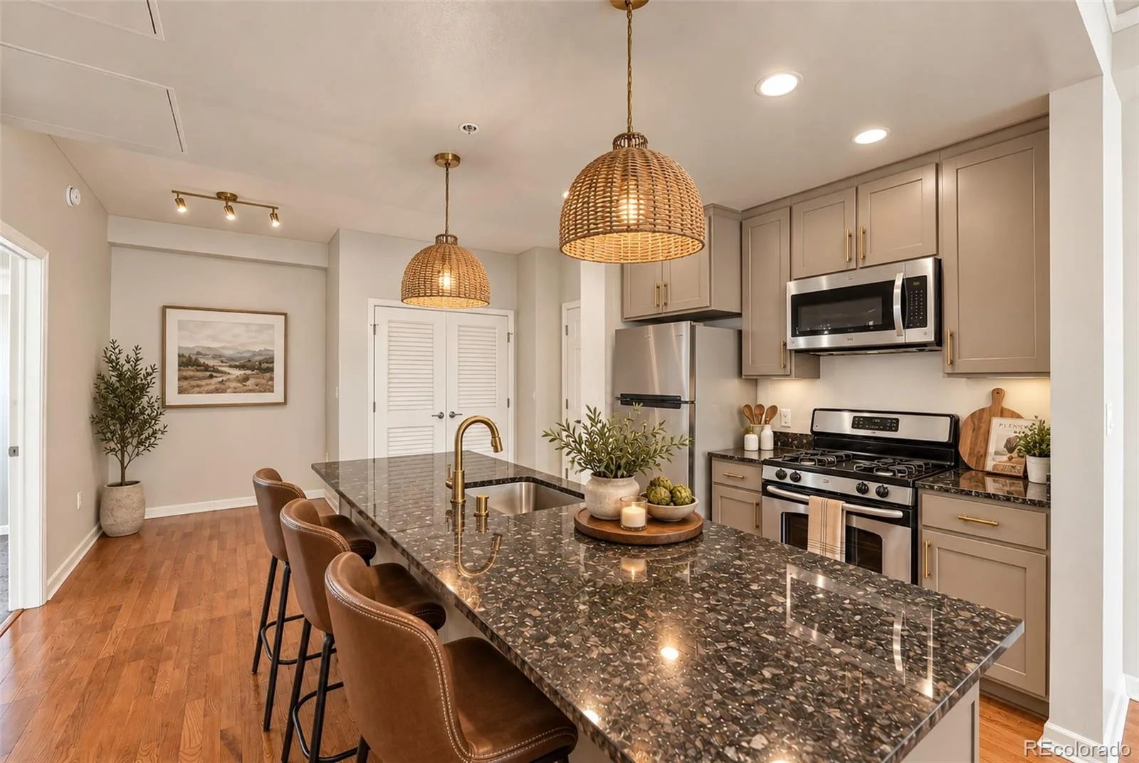 1975 N Grant Street #308 Denver CO 80203 | MLS #REC6762286 09252026044256 1600 7