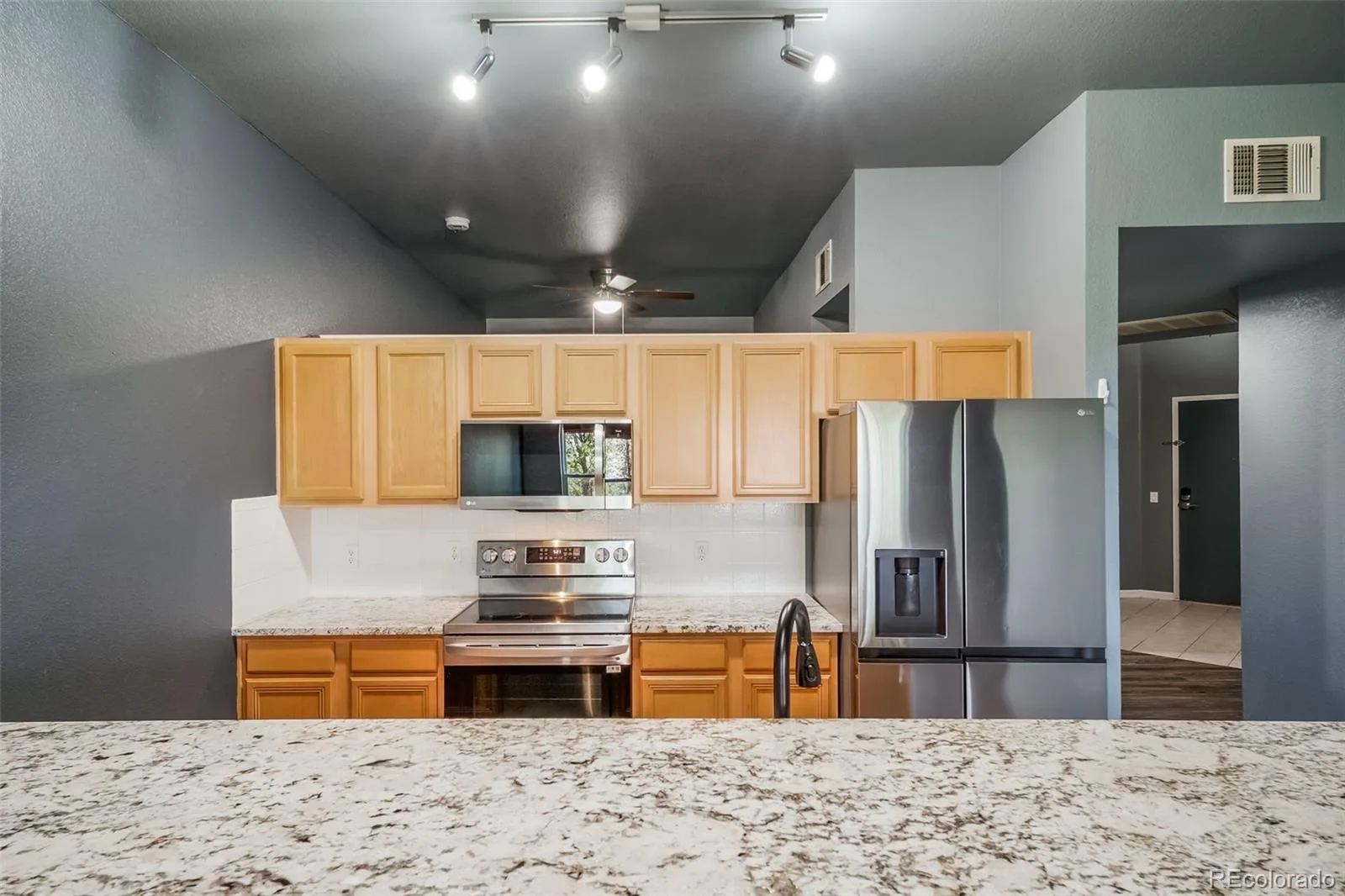 15475 Andrews Drive #305 Denver CO 80239 | MLS #REC6762291 06122026201727 1600 13