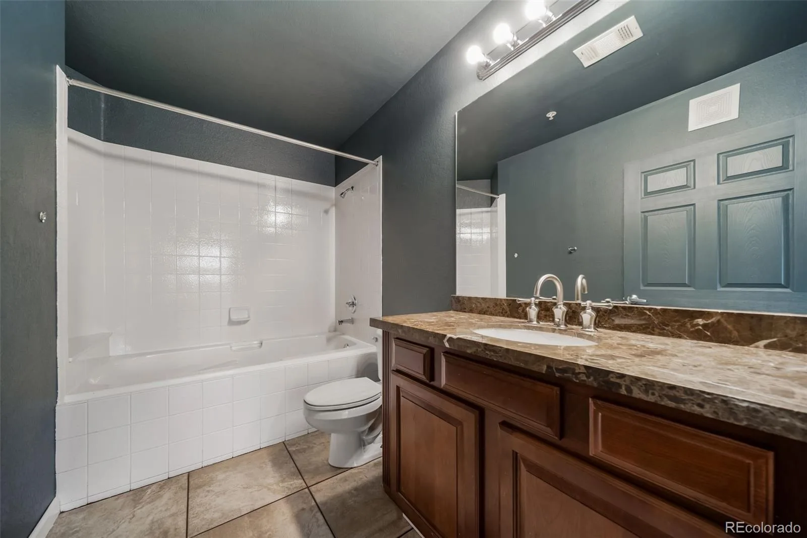 15475 Andrews Drive #305 Denver CO 80239 | MLS #REC6762291 06122026201727 1600 21
