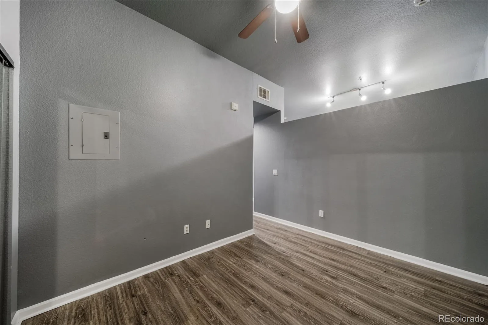 15475 Andrews Drive #305 Denver CO 80239 | MLS #REC6762291 06122026201727 1600 27