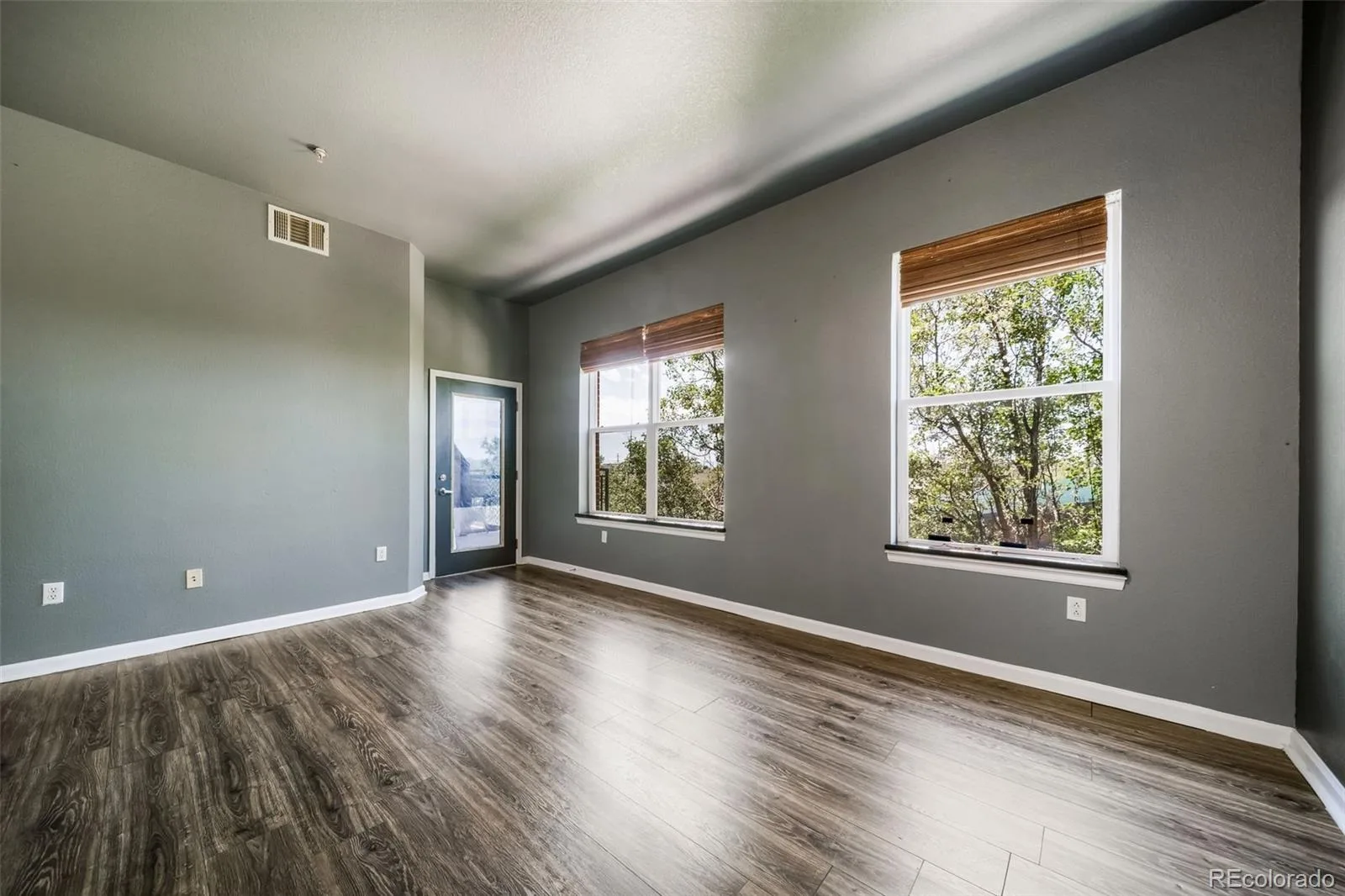 15475 Andrews Drive #305 Denver CO 80239 | MLS #REC6762291 06122026201727 1600 8