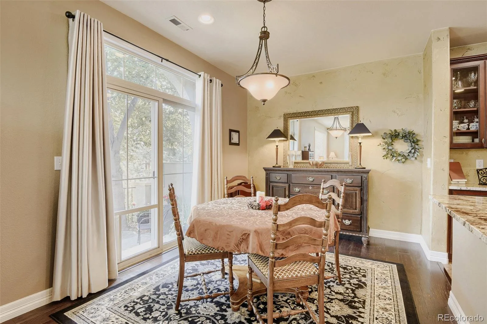 10122 Bluffmont Lane Lone Tree CO 80124 | MLS #REC6763198 07092026011541 1600 11