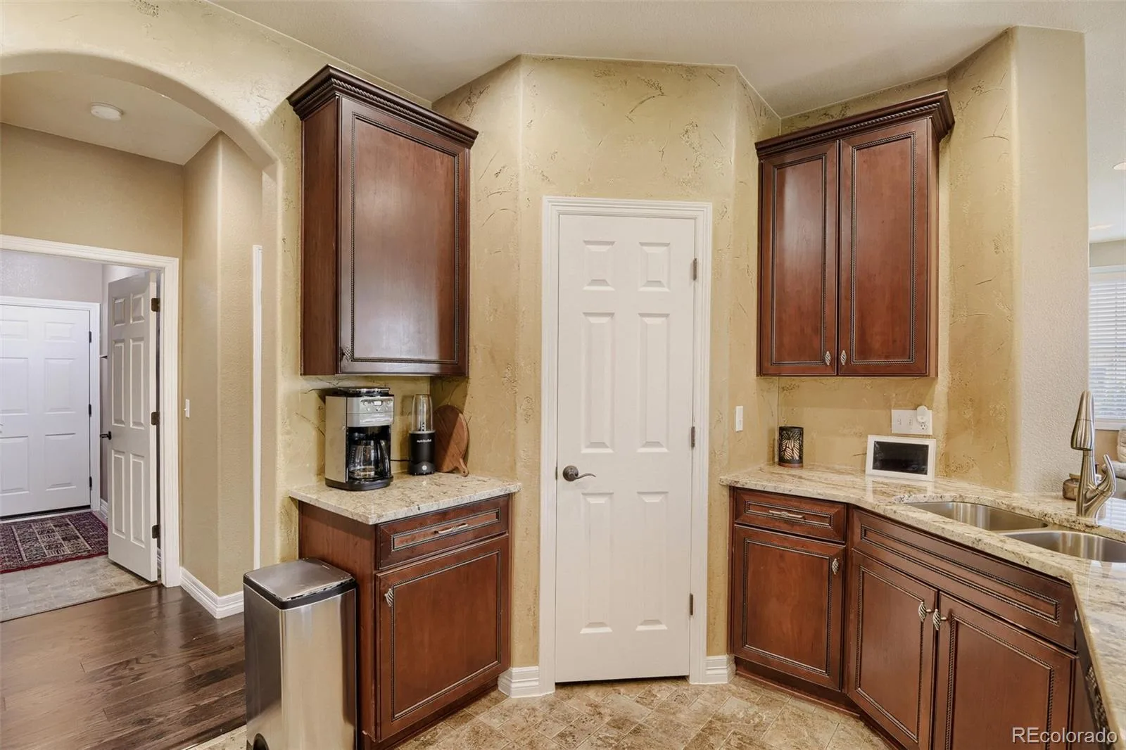 10122 Bluffmont Lane Lone Tree CO 80124 | MLS #REC6763198 07092026011541 1600 17