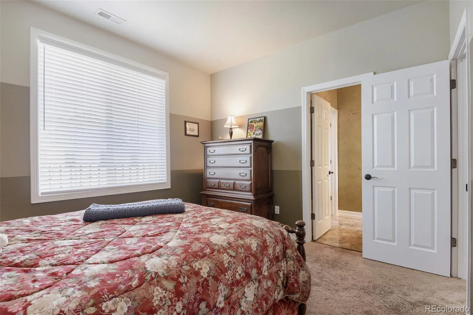 10122 Bluffmont Lane Lone Tree CO 80124 | MLS #REC6763198 07092026011541 1600 30
