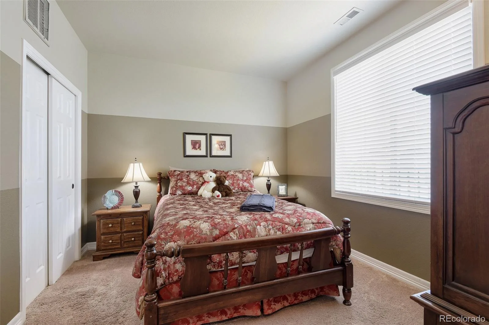 10122 Bluffmont Lane Lone Tree CO 80124 | MLS #REC6763198 07092026011541 1600 31