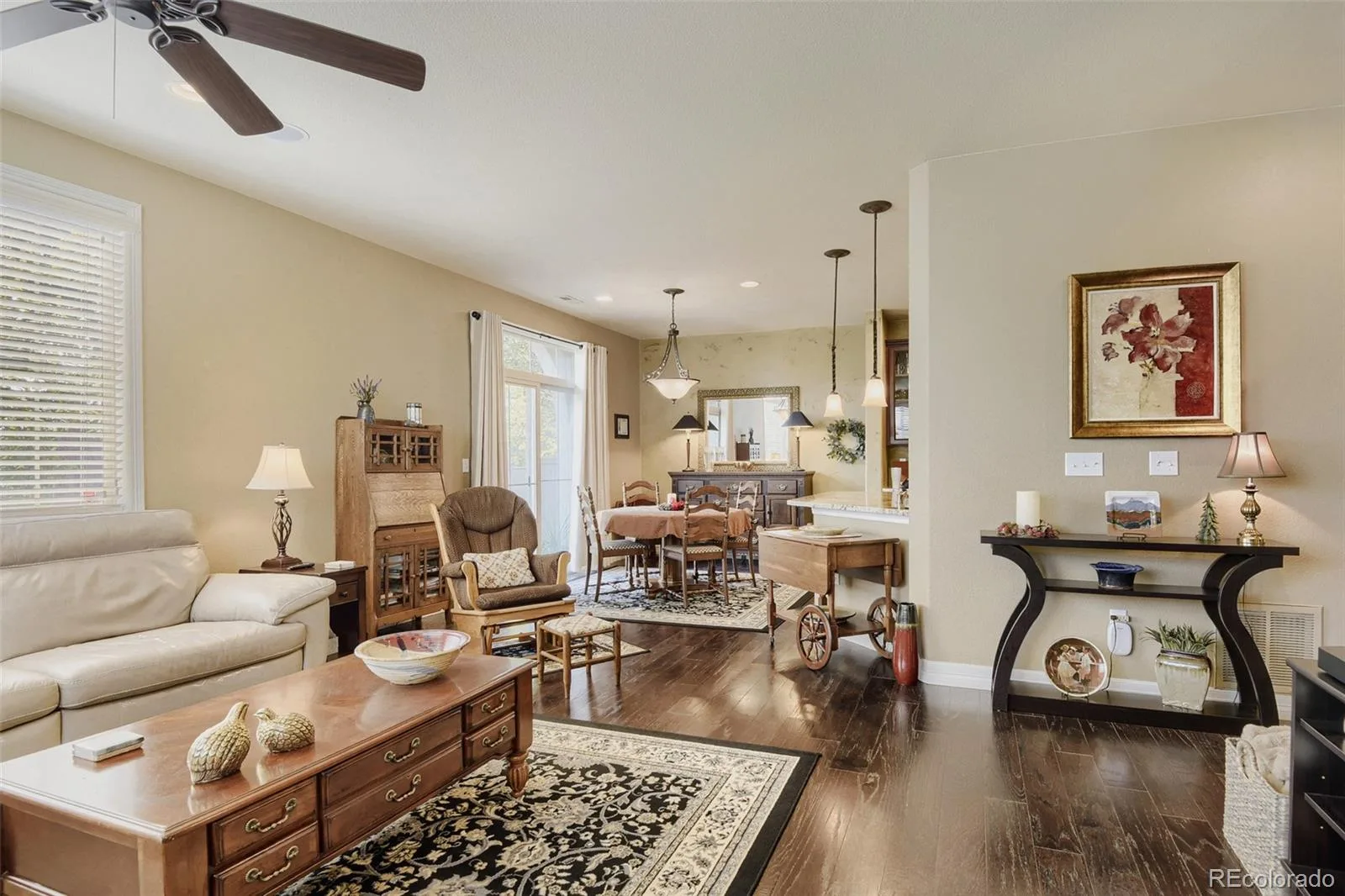 10122 Bluffmont Lane Lone Tree CO 80124 | MLS #REC6763198 07092026011541 1600 9