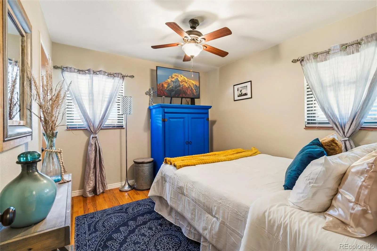 2242 S Meade Street Denver CO 80219 MLS #REC6763287 06192026232819 1600 23