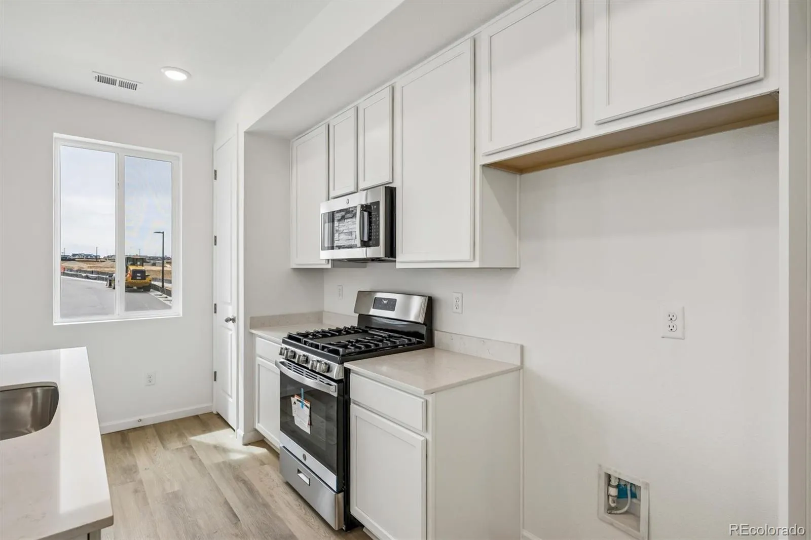 21351 E 67th Avenue Aurora CO 80019 MLS #REC6764958 04132026180929 1600 5