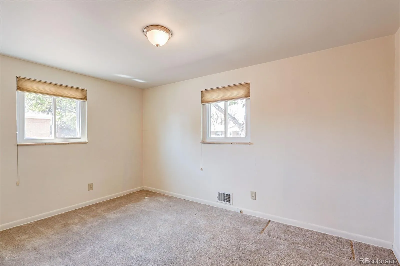4570 Field Street Wheat Ridge CO 80033 MLS #REC6765117 04222026214232 1600 20
