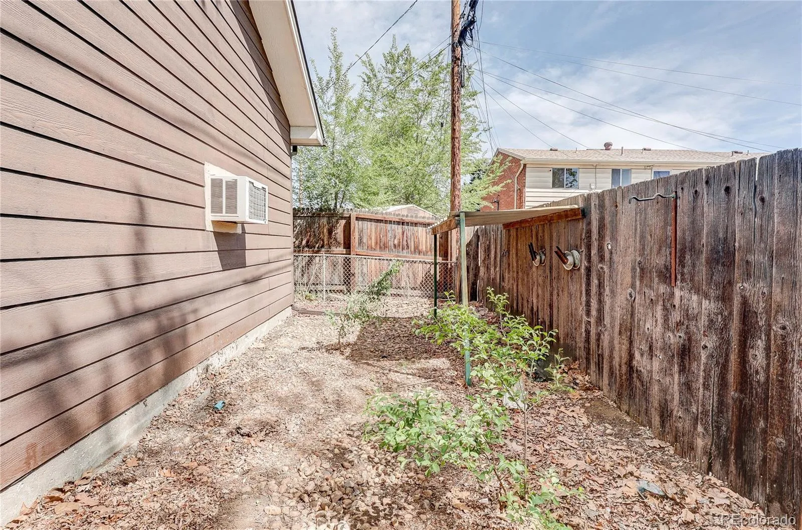 4570 Field Street Wheat Ridge CO 80033 MLS #REC6765117 04222026214232 1600 31
