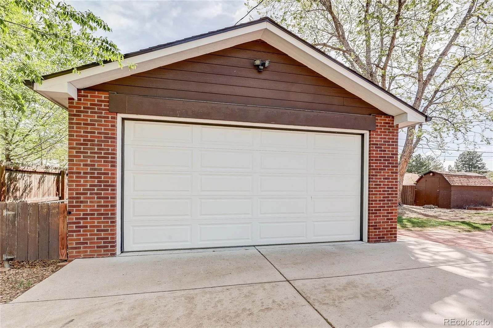 4570 Field Street Wheat Ridge CO 80033 MLS #REC6765117 04222026214232 1600 32