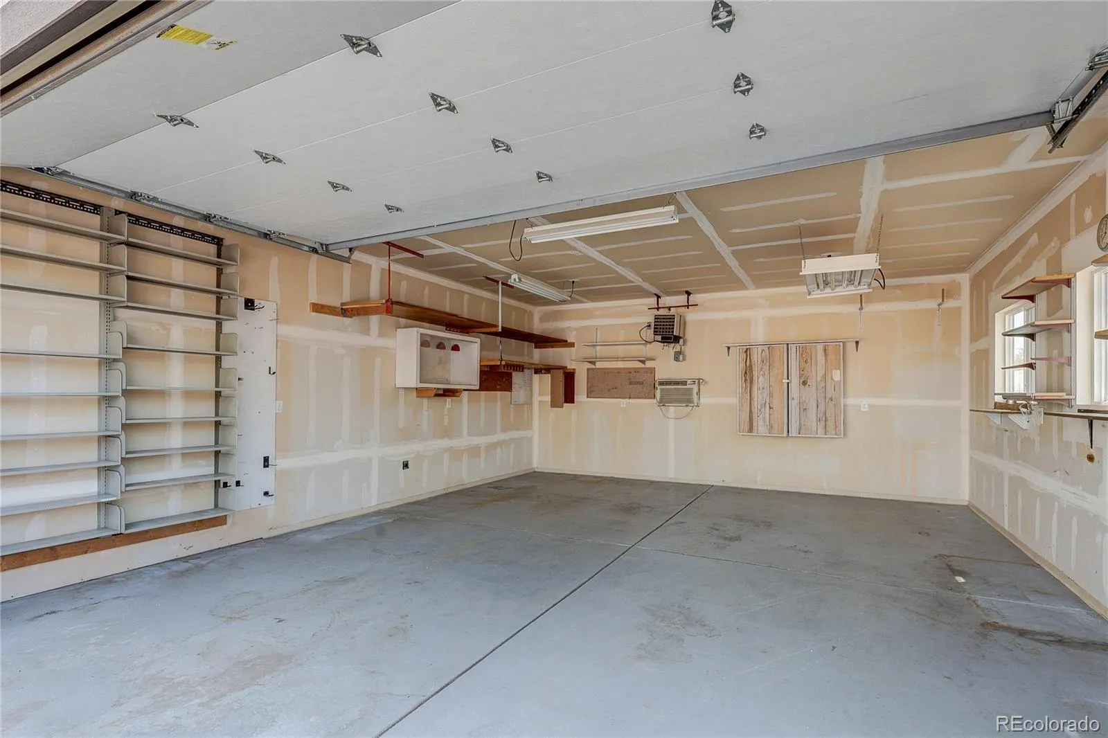4570 Field Street Wheat Ridge CO 80033 MLS #REC6765117 04222026214232 1600 33