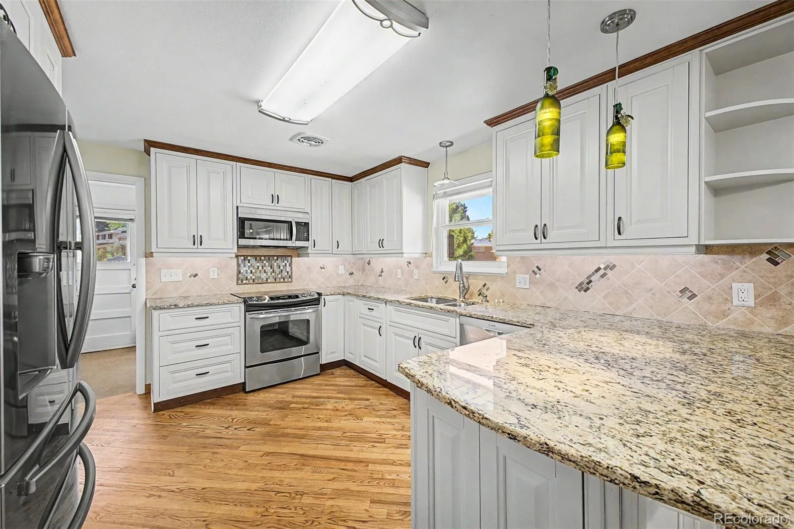 3762 S Benton Way Denver CO 80235 MLS #REC6766026 06112026205726 1600 11