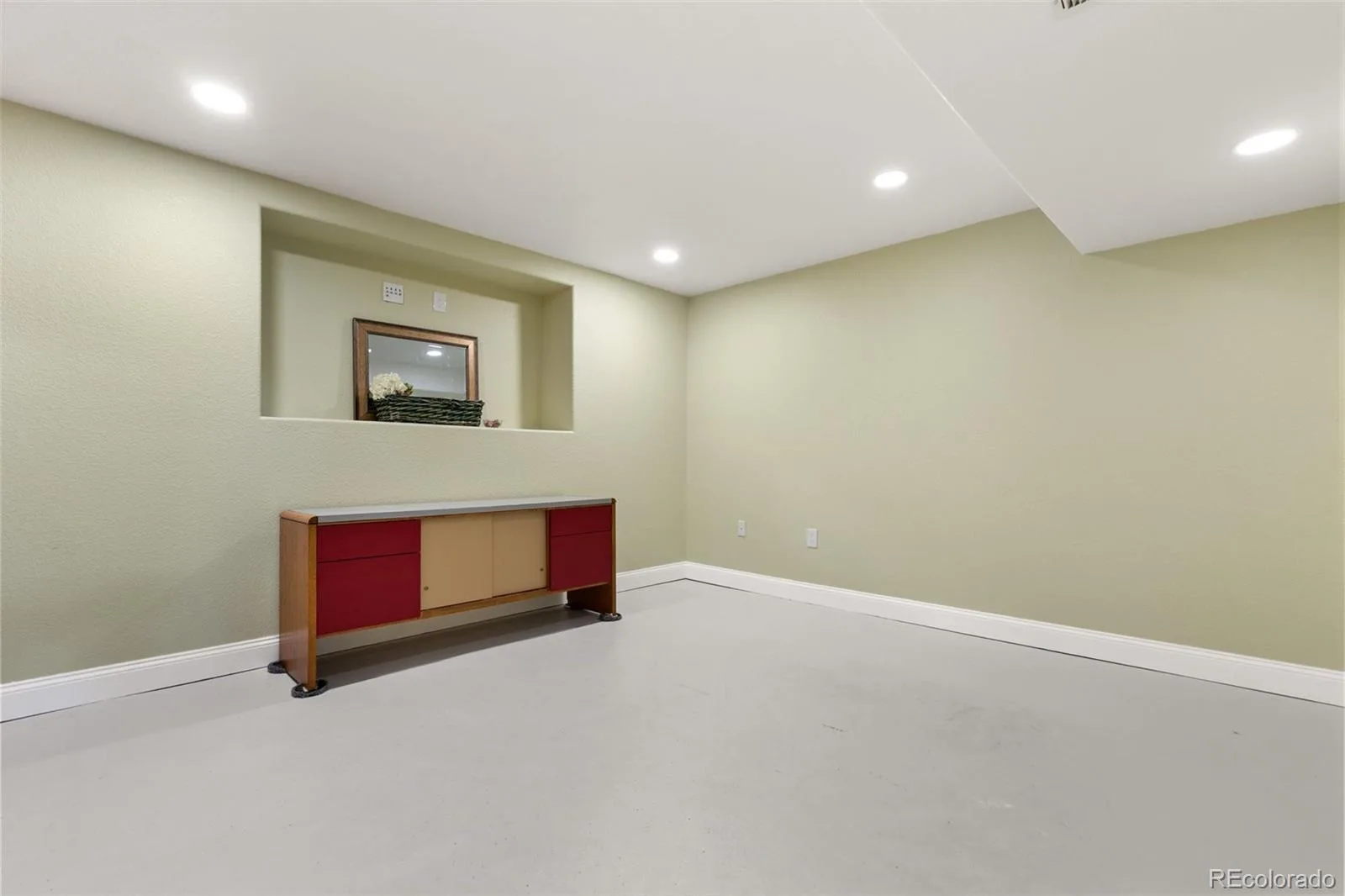 4046 Deer Valley Drive Castle Rock CO 80104 | MLS #REC6770725 07032026235456 1600 28
