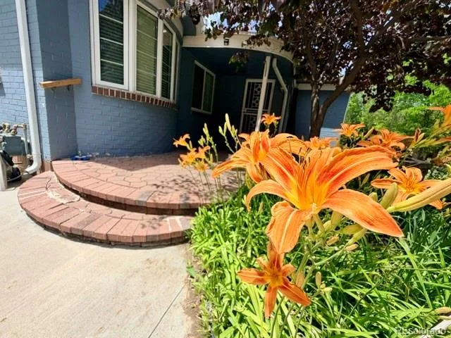 711 Forest Street Denver CO 80220 | MLS #REC6772030 08202026003408 640 6