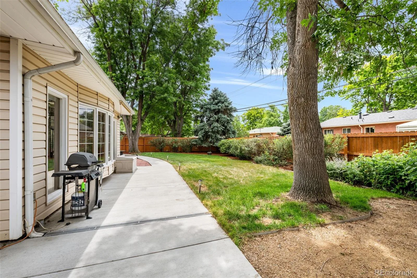 6421 Iris Court Arvada CO 80004 | MLS #REC6772165 07292026164713 1600 29