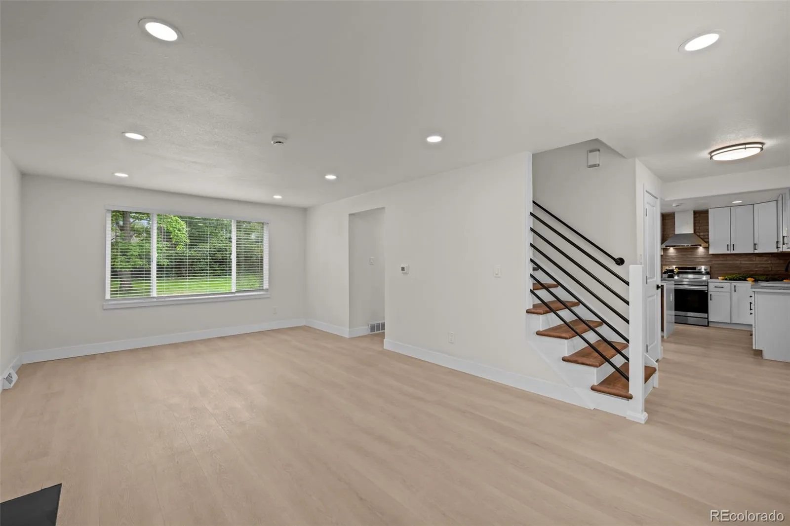 1779 S Monaco Parkway Denver CO 80224 | MLS #REC6772946 08142026194453 1600 33
