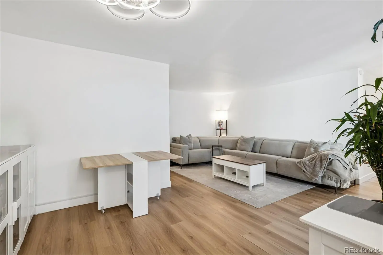 11262025161207 1600 13