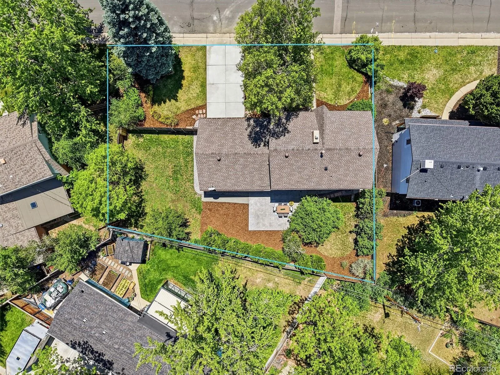 7045 W 33rd Avenue Wheat Ridge CO 80033 MLS #REC6774650 06102026165848 1600 39