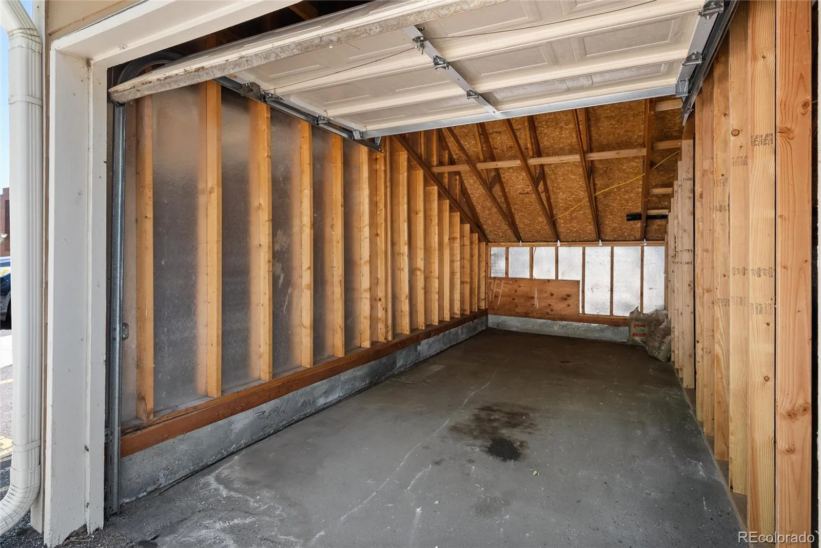 3083 S Ursula Circle #201 Aurora CO 80014 | MLS #REC6776431 06192026235710 1600 21