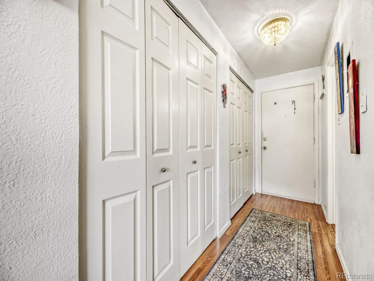 1260 York Street #203 Denver CO 80206 MLS #REC6779685 04282026172354 1200 15