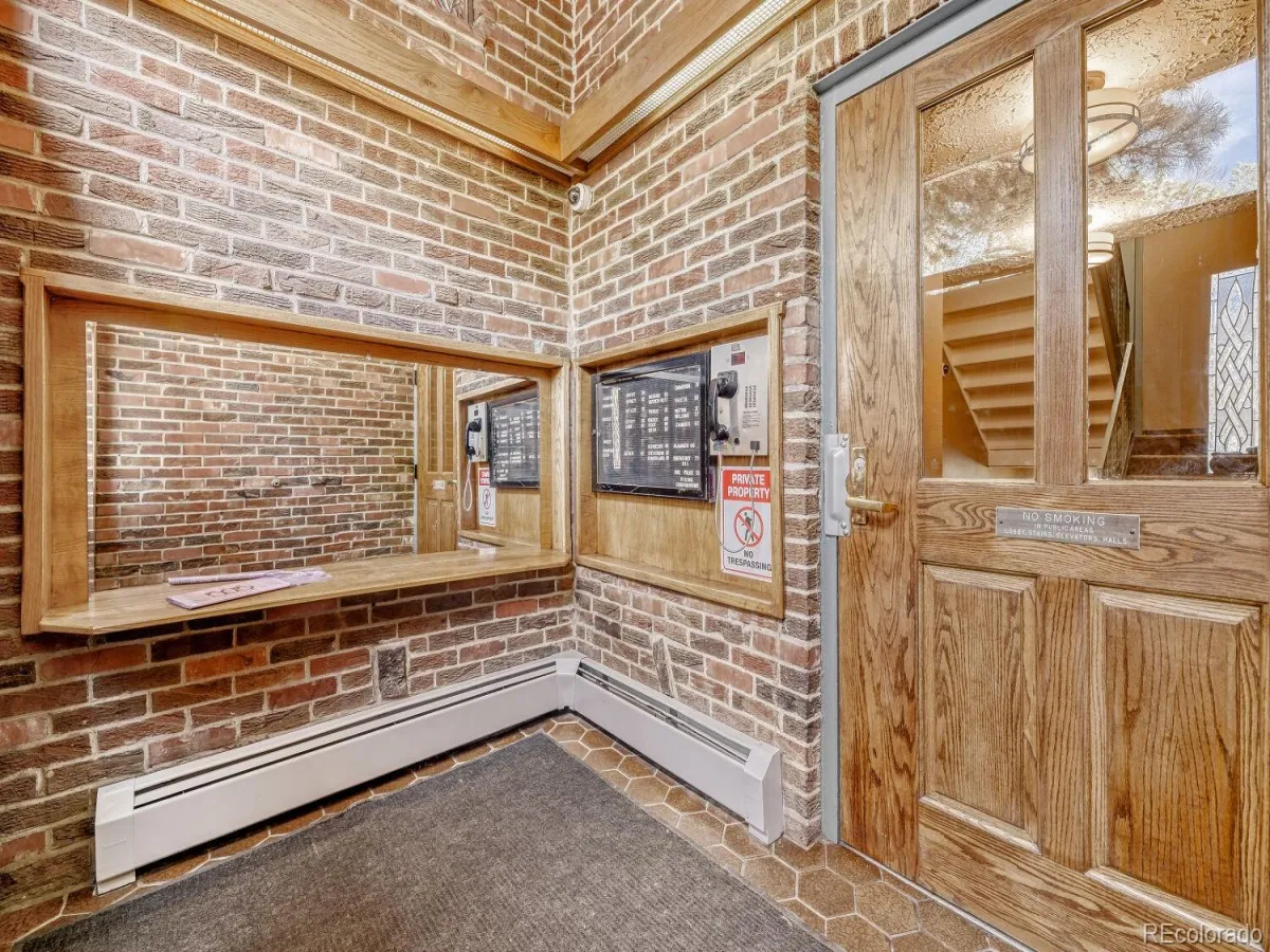 1260 York Street #203 Denver CO 80206 MLS #REC6779685 04282026172354 1200 2