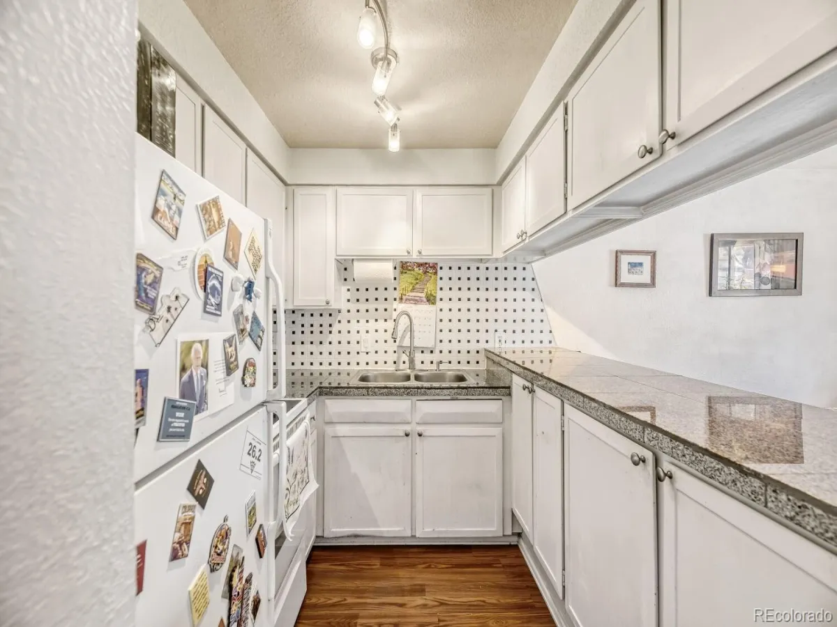 1260 York Street #203 Denver CO 80206 MLS #REC6779685 04282026172354 1200 7