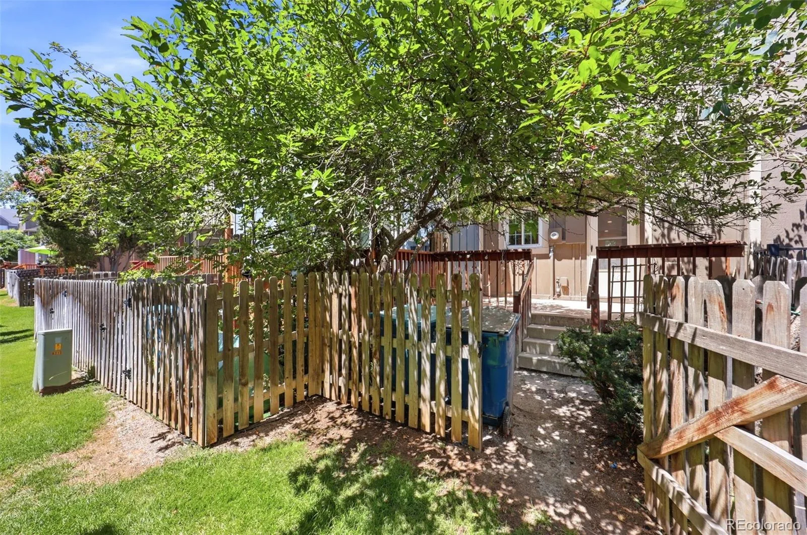 8217 S Fillmore Way Centennial CO 80122 | MLS #REC6781526 08282026202559 1600 35