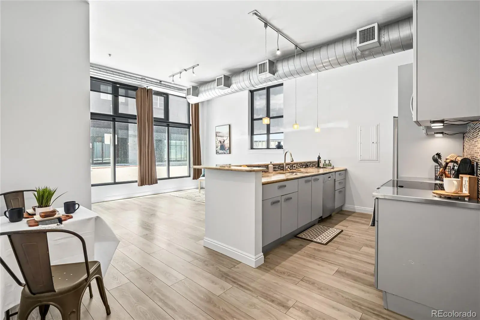 02192026042352 1600 22