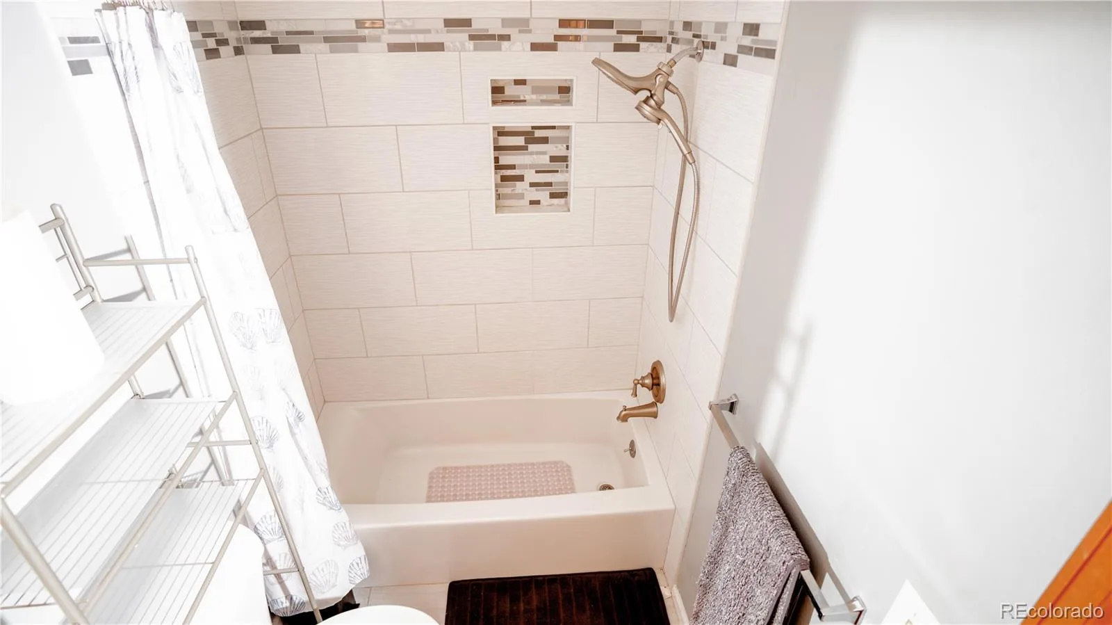 1360 S Idalia Street #D Aurora CO 80017 MLS #REC6787162 07212026235325 1600 17