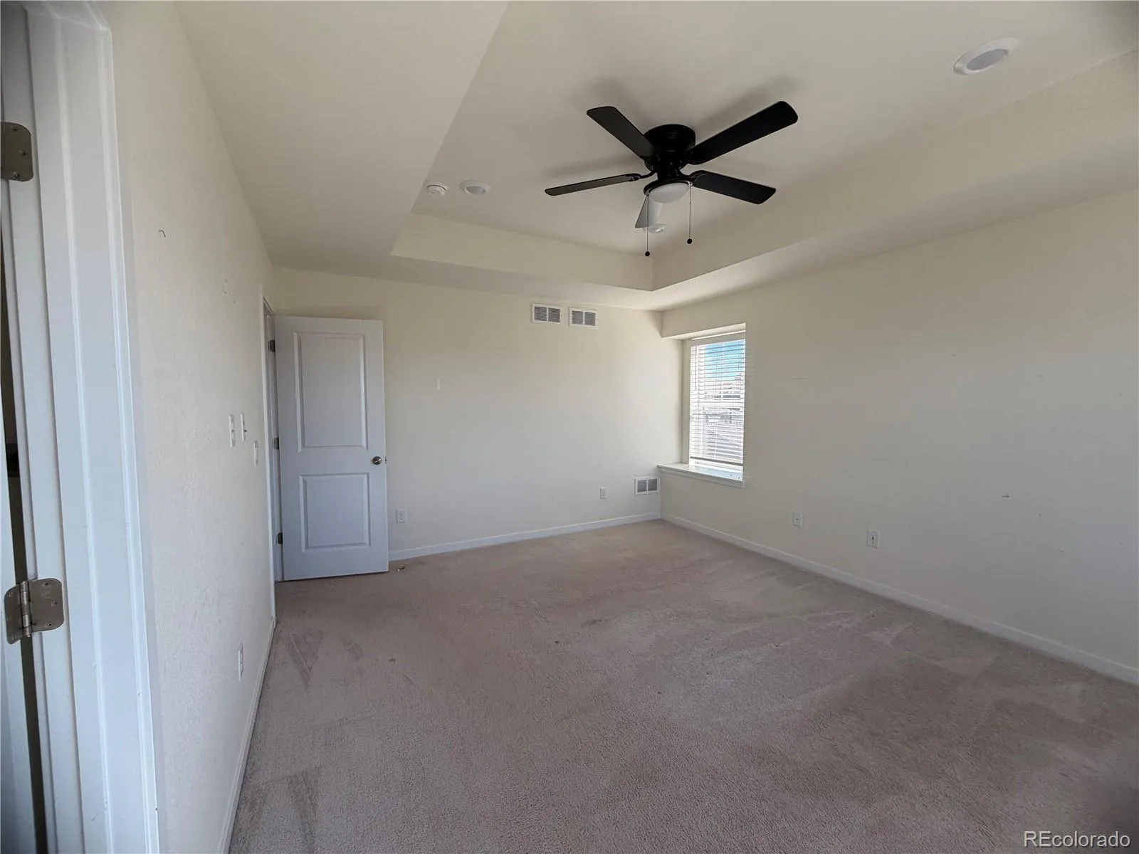 9401 Salida Street Commerce City CO 80022 | MLS #REC6788213 04102026230741 1600 13