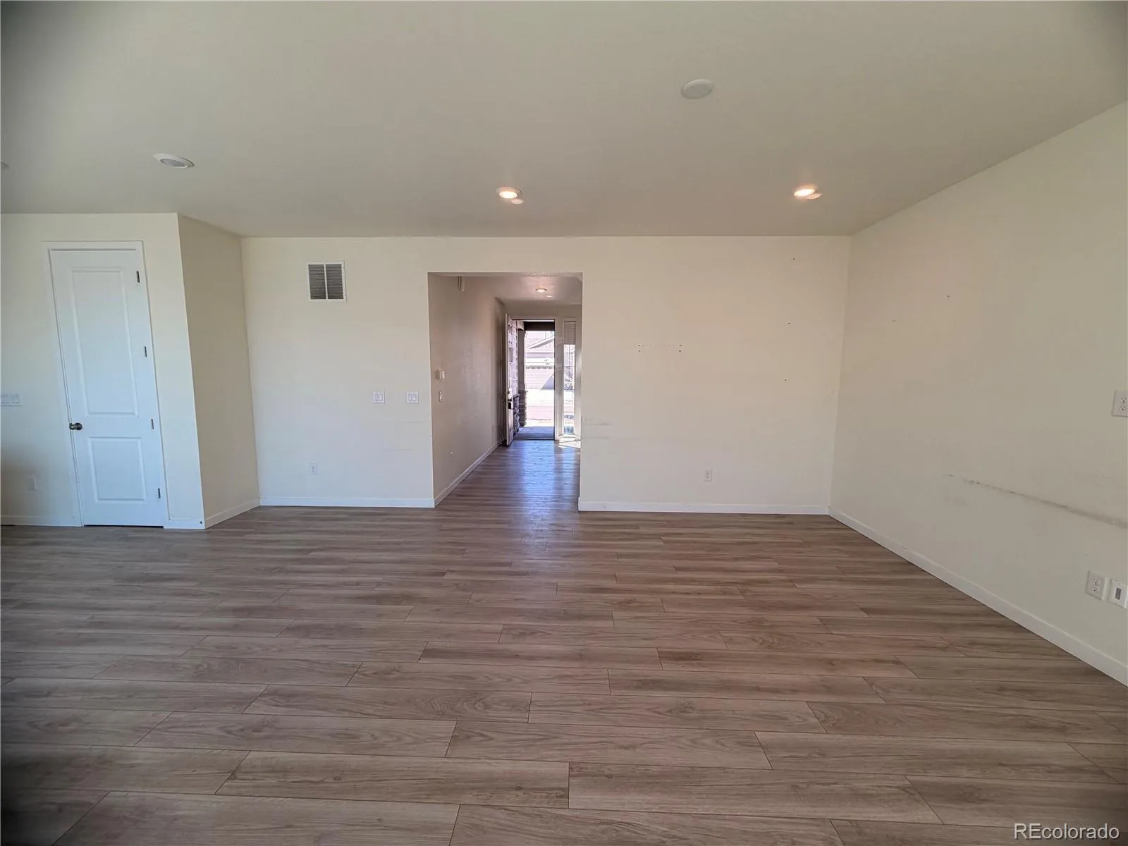 9401 Salida Street Commerce City CO 80022 | MLS #REC6788213 04102026230741 1600 5