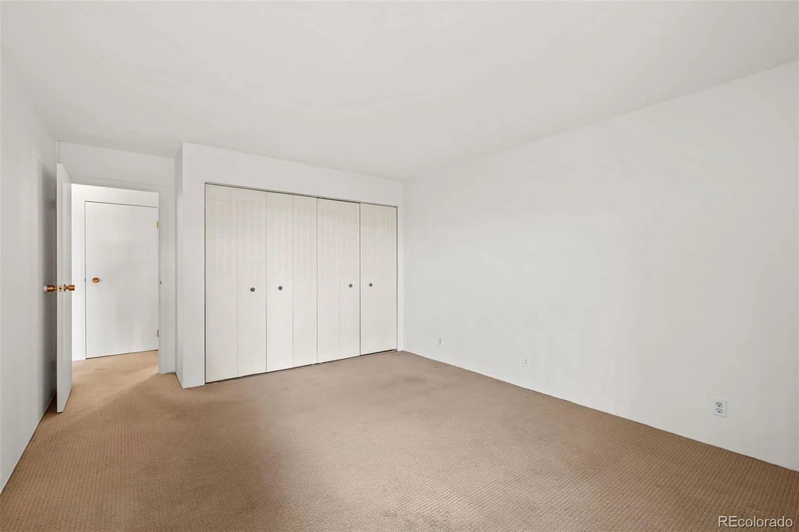 460 S Marion Parkway #1055 Denver CO 80209 | MLS #REC6790932 10052026185647 1600 19