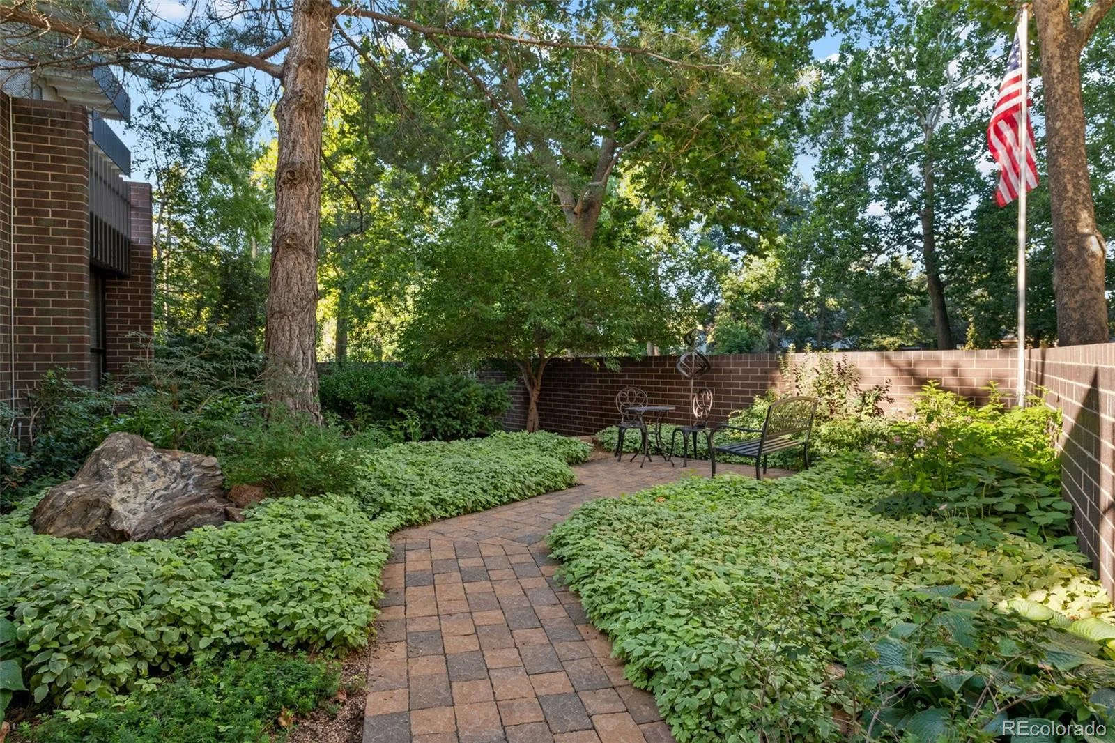 460 S Marion Parkway #1055 Denver CO 80209 | MLS #REC6790932 10052026185647 1600 33